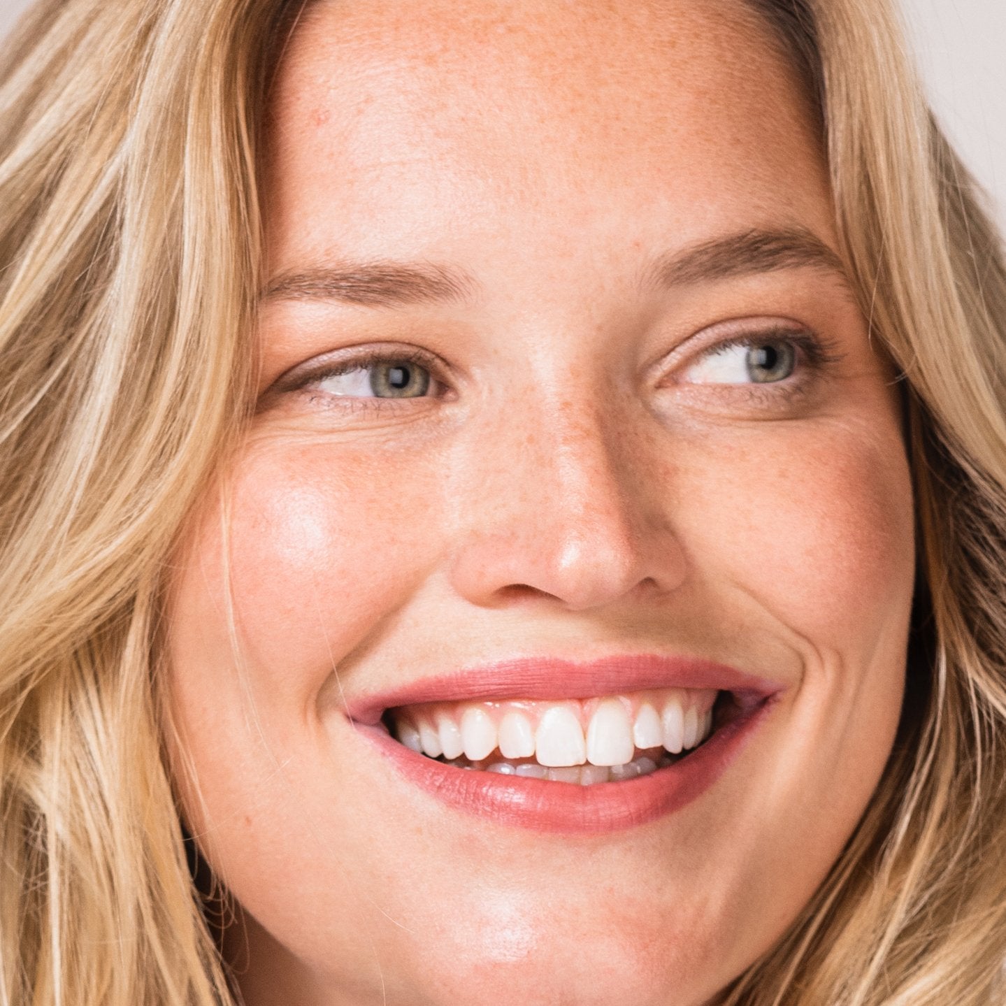 Lover - Sculpted Lipstick Juliette & Lip Gloss Freesia