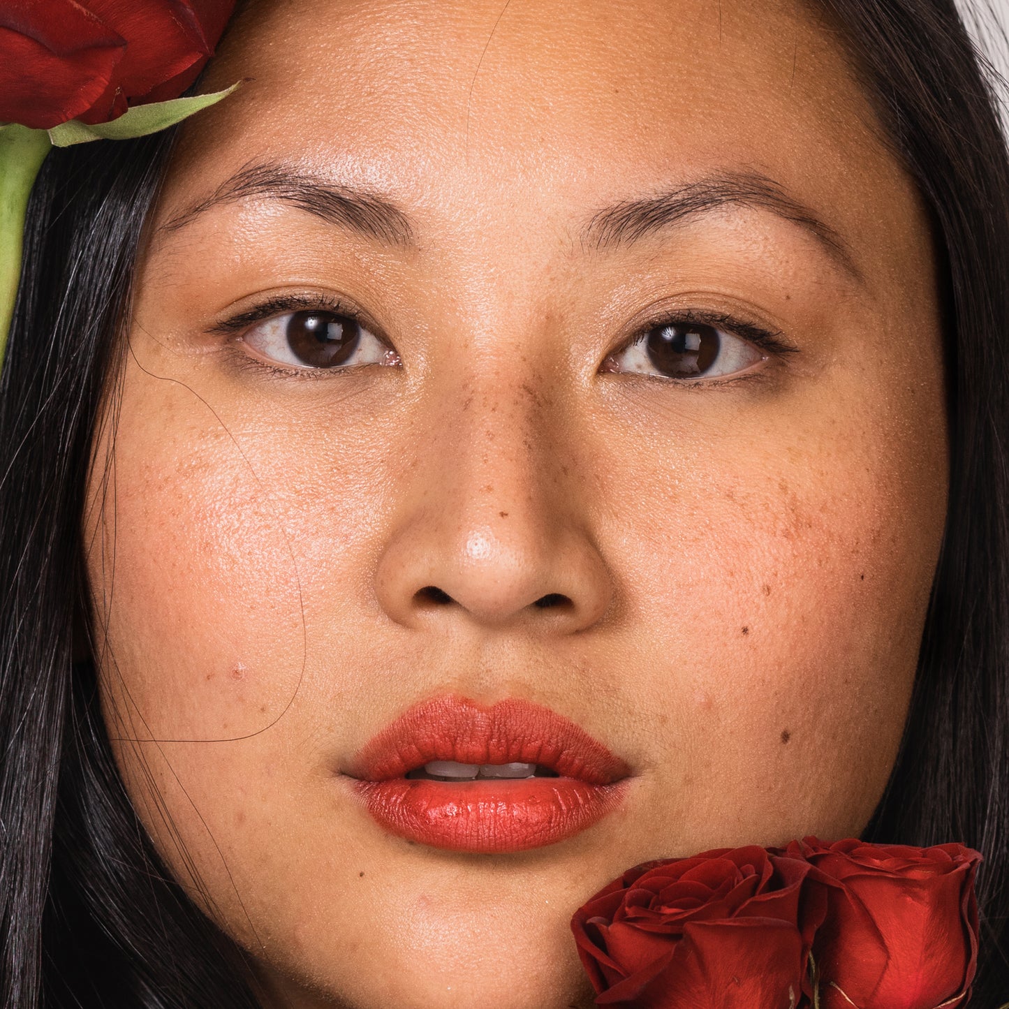 Muse - Sculpted Lipstick Baccara & Lip Gloss Thistle